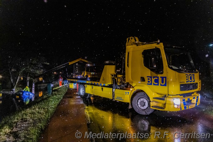 Mediaterplaatse Voertuig te water ooskanaalweg ter aar 20112024 Image00008