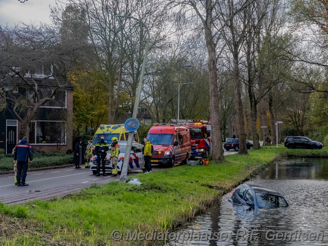 Mediaterplaatse voertuig te water groenhoverweg gouda 22112024 Image00003