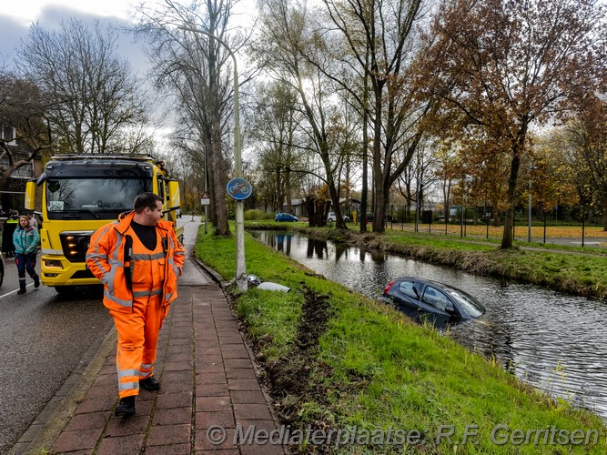 Mediaterplaatse voertuig te water groenhoverweg gouda 22112024 Image00011