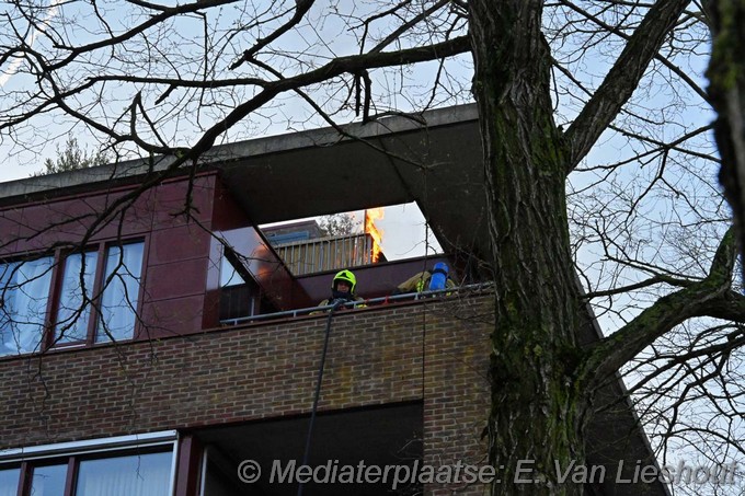 Mediaterplaatse brandje op balkon thijs ouwerkerkstraat hoofddorp 05042025 Image00006