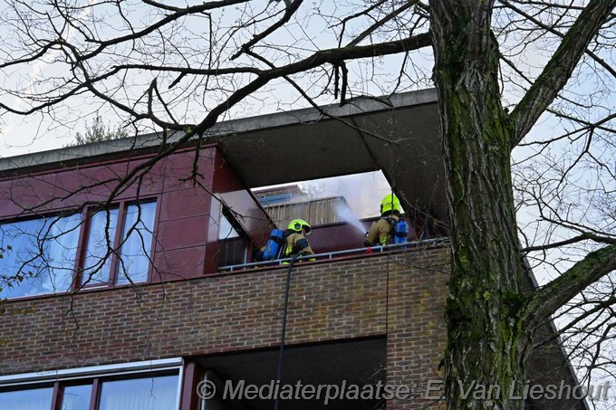 Mediaterplaatse brandje op balkon thijs ouwerkerkstraat hoofddorp 05042025 Image00007