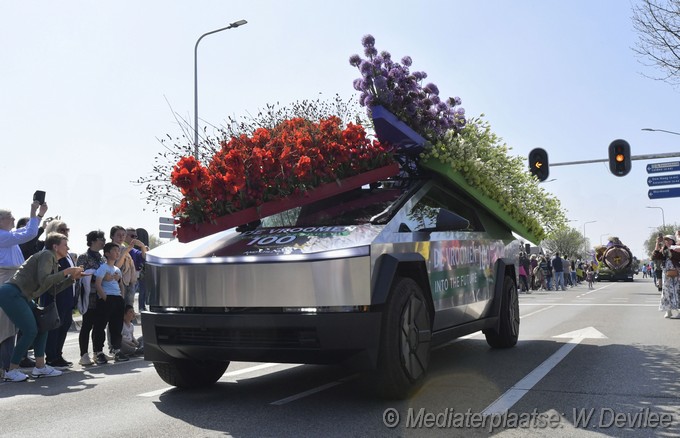 Mediaterplaatse bloemen corso voorhout 12042025 Image00047