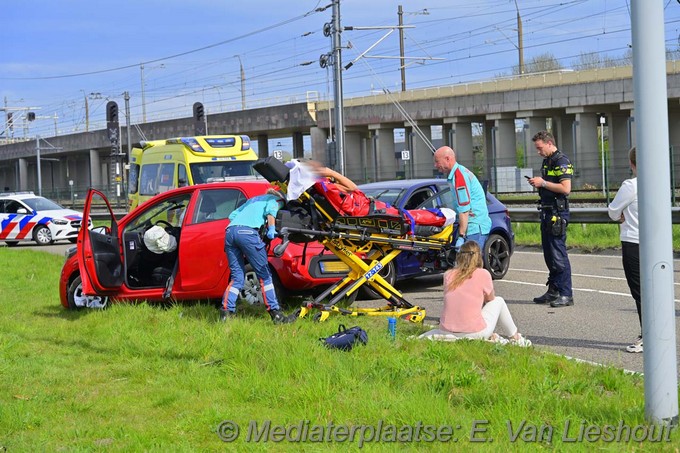 Mediaterplaatse ongeval met gewonden op de spoorlaan hoofddorp 15042025 Image00006