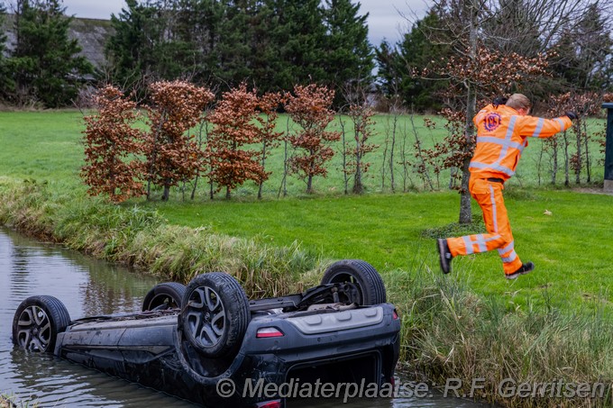 Mediaterplaatsen voertuig te water zevenhuizen 02122025 Image00005