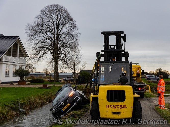 Mediaterplaatsen voertuig te water zevenhuizen 02122025 Image00010