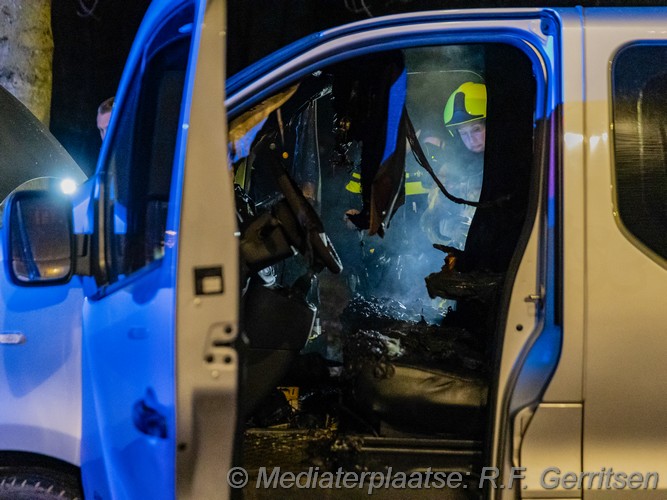 Mediaterplaatse voertuig brand kolkmanstraat gouda 30122025 Image00011