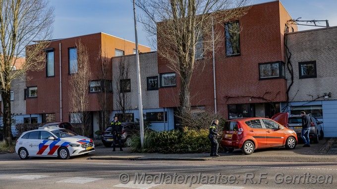 Mediaterplaatse auto in tuin zuidelijke zwarteweg gouda 18022025 Image00005