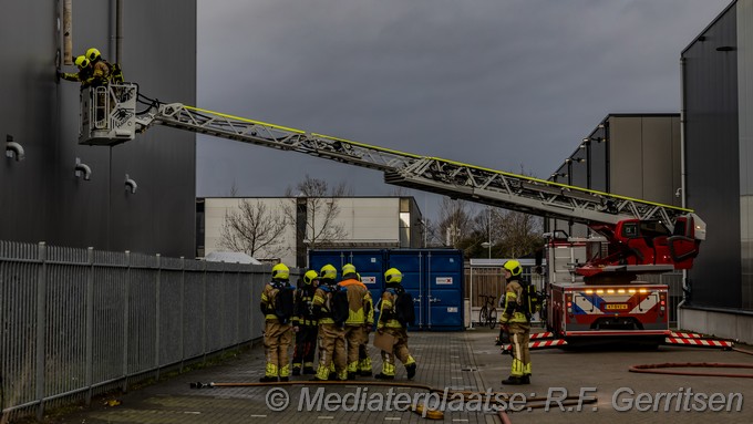 Mediaterplaatse middelbrand noordbaan moordrecht 28012025 Image00011