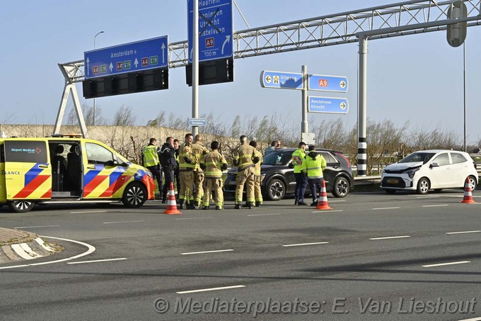 Mediaterplaatse twee gewonden bij ongeval schiphol loevensteinse randweg 30032025 Image00001