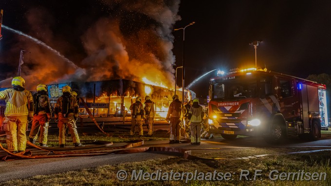 Mediaterplaatse grote brand alphen aan de rijn den hoorn 05052025 grote brand alphen aan de rijn den hoorn 00002