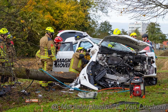 Mediaterplaatsen ongeval wegvervoer leenderbos hoofddorp 31102025 Image00012