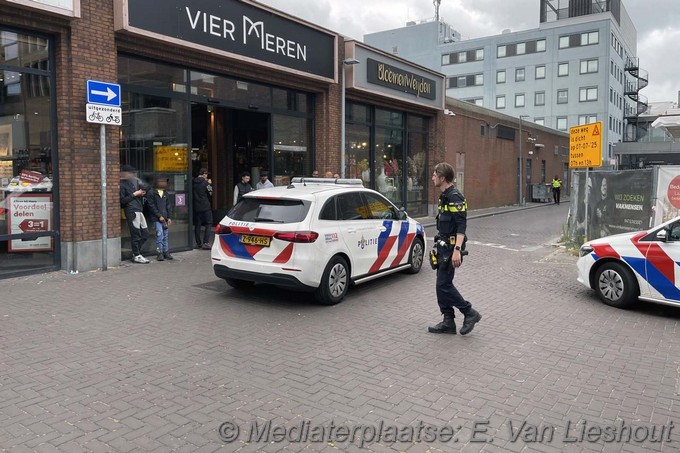 Mediaterplaatse politie pakt drie mensen op hdp Image00004
