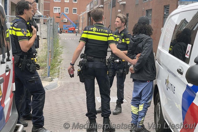 Mediaterplaatse politie pakt drie mensen op hdp Image00007