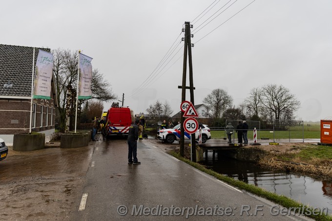 Mediaterplaatse auto te water hoogeind driebruggen 11022026 Image00003