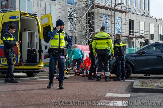 Mediaterplaatse ongeval fietser auto raadhuisplein hoofddorp 23022026 Image00003