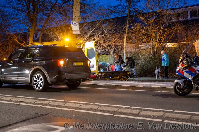 Mediaterplaatse zwaar ongeval auto scooter hoofddorp 16012026 Image00004