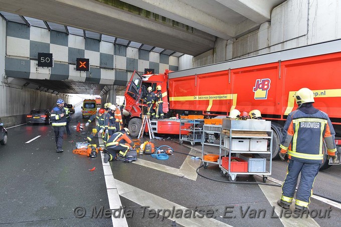 MediaTerplaatse zwaar ongeval a4 aquaduct ringvaart 02022018 Image00008