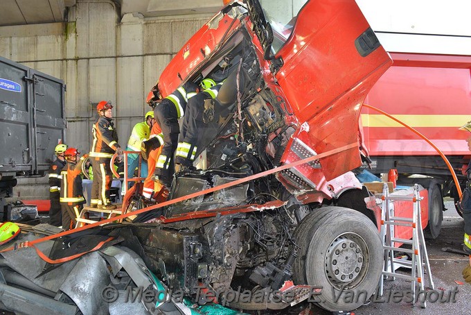 MediaTerplaatse zwaar ongeval a4 aquaduct ringvaart 02022018 Image00017