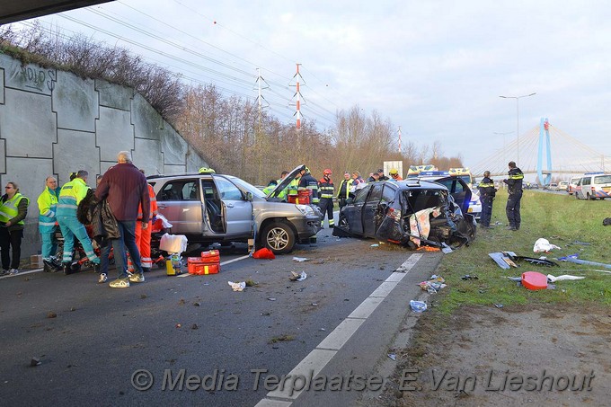 MediaTerplaatse N205 zwaar ongeval driemerenweg hoofddorp 07022018 Image00007