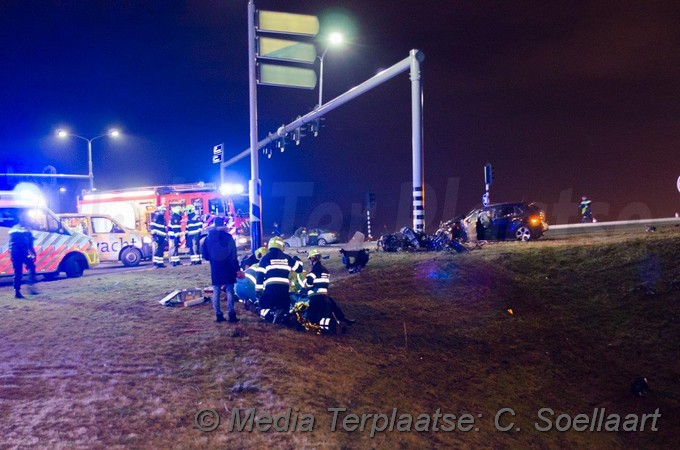 MediaTerplaatse Zwaar ongeval motor auto badhoevedorp 09012016 Image00001