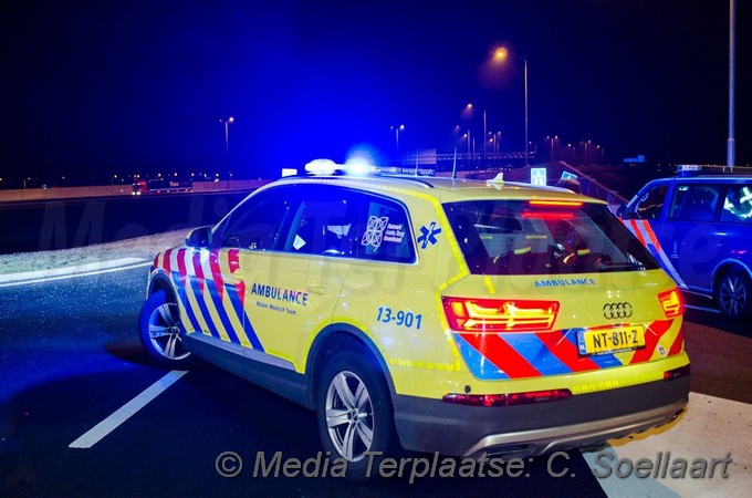 MediaTerplaatse Zwaar ongeval motor auto badhoevedorp 09012016 Image00003