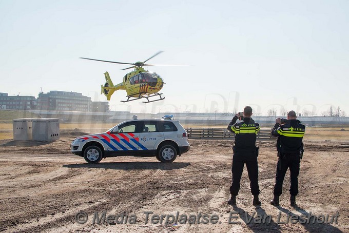 MediaTerplaatse bouwvakker gewond aalsmeerderweg rozenburg 22022018 Image00017