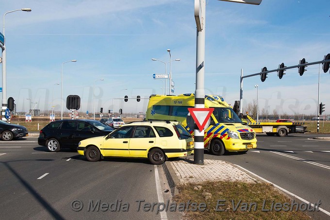 MediaTerplaatse ongeval blik bennebroekerweg hdp 24022018 Image00004