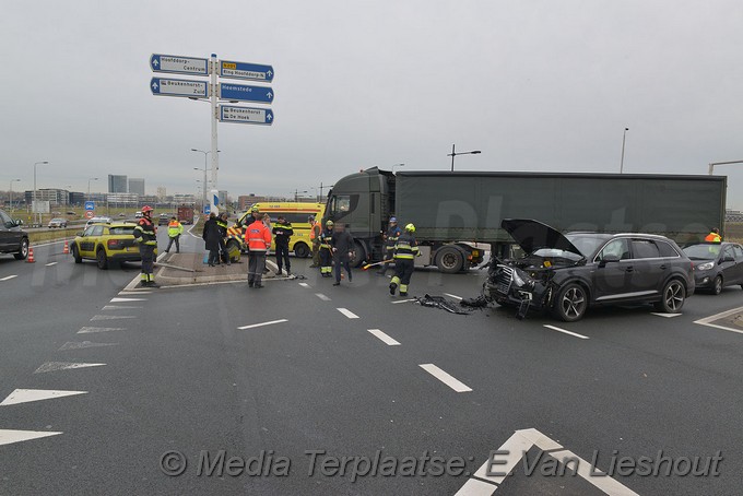 Mediaterplaatse veel schade na ongeval hdp 04022019 Image00004