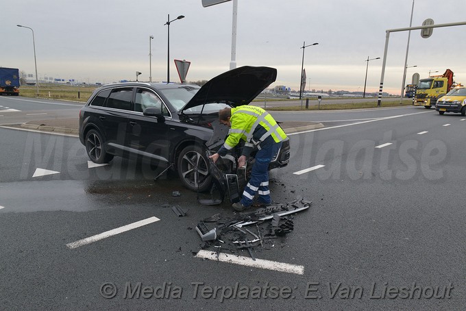 Mediaterplaatse veel schade na ongeval hdp 04022019 Image00006