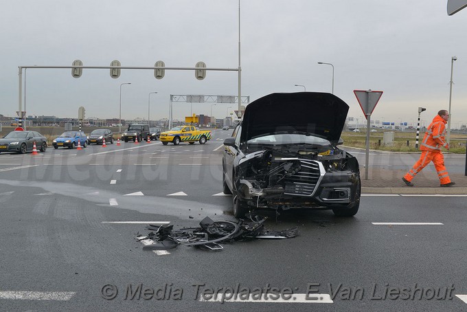 Mediaterplaatse veel schade na ongeval hdp 04022019 Image00010