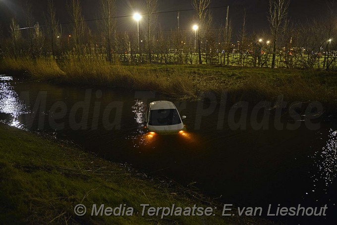 Mediaterplaats.nl auto te water nvp 1212017 Image00005