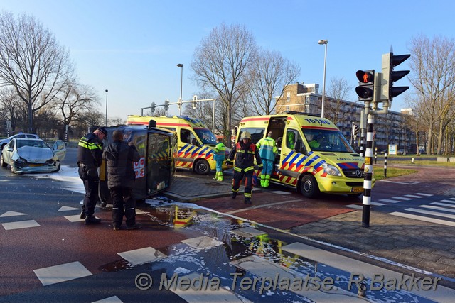 Mediaterplaatse ongeval Engeledaal vronkelaan leiderdorp 22012017 Image00003