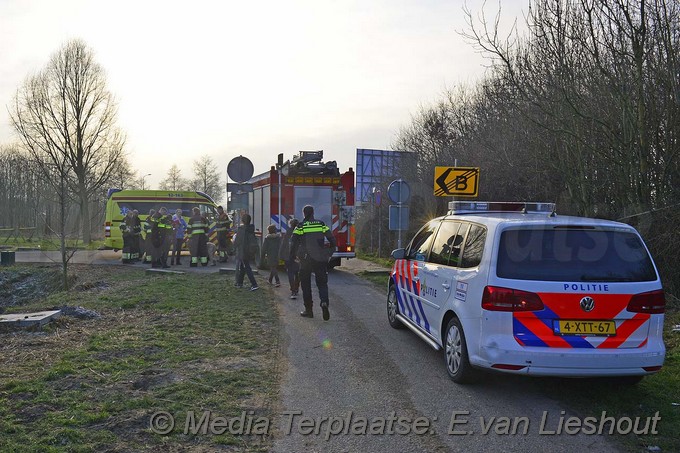 Mediaterplaatse vrouw red hond van ijs qruquius 22012017 Image00005