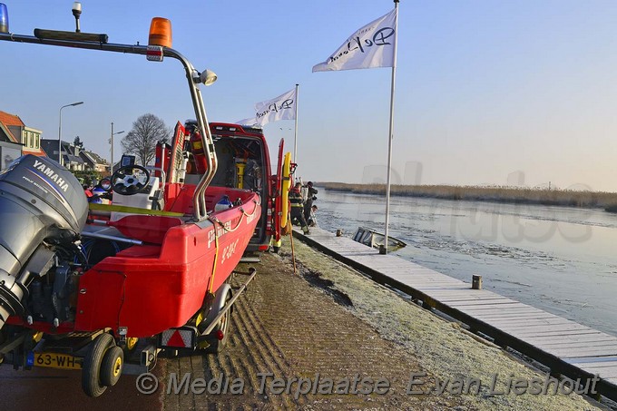 Mediaterplaatse pleziervaartuig gezonken ringvaart leimuiderbrug 26012017 Image00001