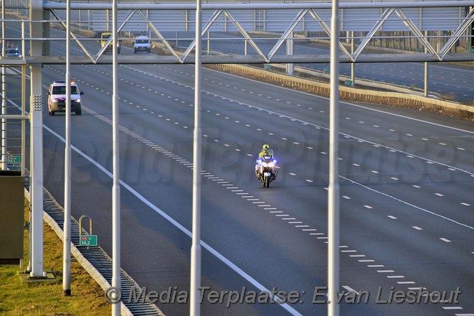 Mediaterplaatse bommen ruimen a4 snelweg dicht 29012017 Image00004