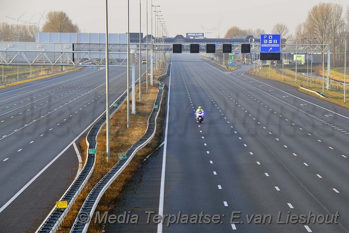 Mediaterplaatse bommen ruimen a4 snelweg dicht 29012017 Image00005