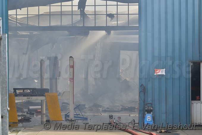 MediaTerplaatse grote brand vijfhuizen 27072017 Image00015