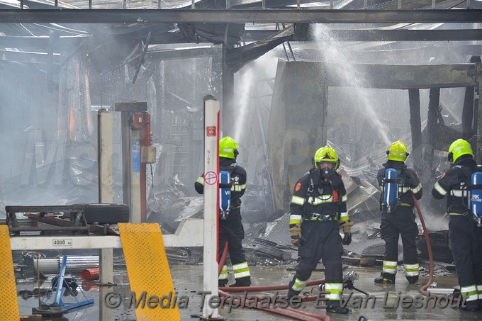 MediaTerplaatse grote brand vijfhuizen 27072017 Image00025