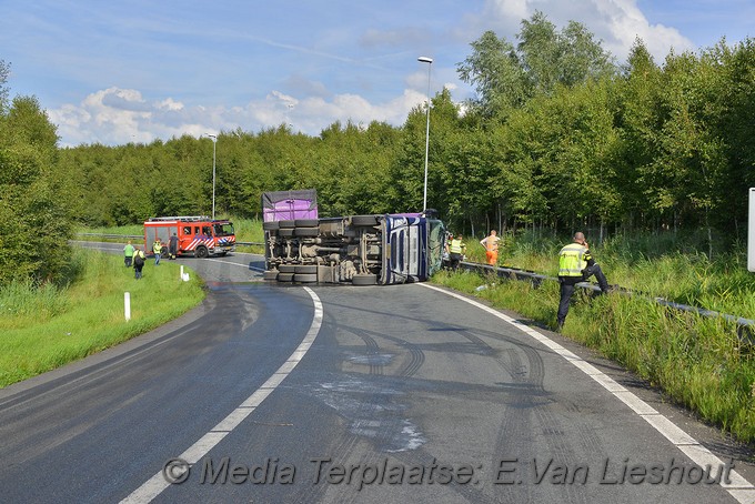 MediaTerplaatse vrachtwagen om a5 a9 lijnden 31072017 Image00013