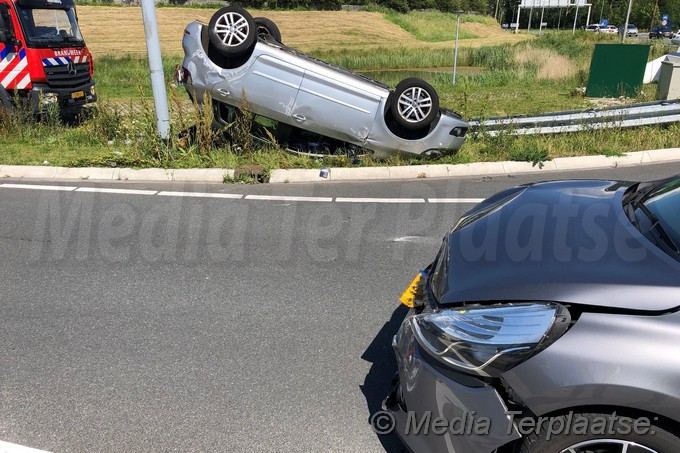 Mediaterplaatse auto op kop hdp 1062019 Image00001