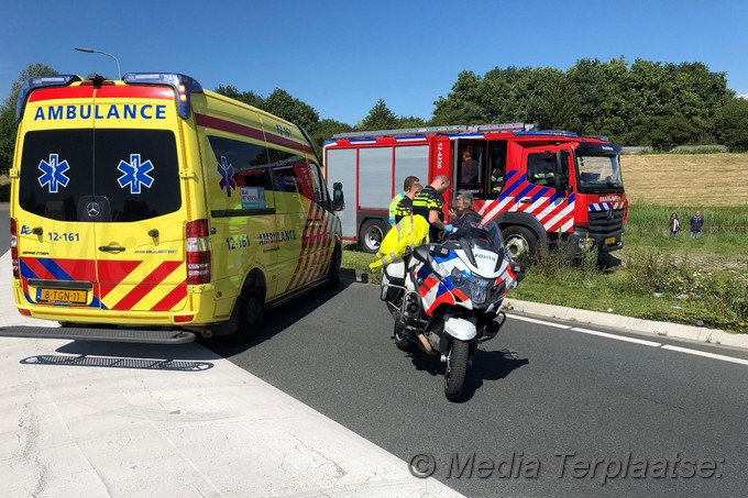 Mediaterplaatse auto op kop hdp 1062019 Image00003