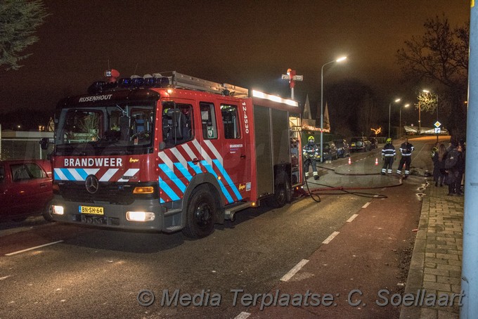 Mediaterplaatse auto brand rijsenhout oud en nieuw 31122018 Image00001