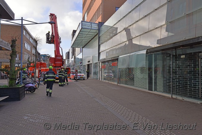 Mediaterplaatse glazen kap stuk gereden vrachtwagen Marktlaan hdp 08012019 Image00004