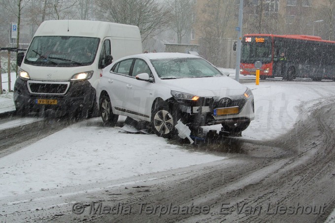 Mediaterplaatse auto boom Nieuwe weg hoofddorp 22012019 Image00002