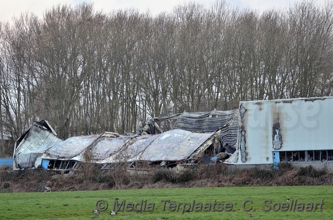 Mediaterplaatse grote brand loods vijfhuizen 04032019 Image00115