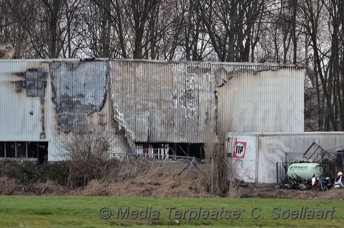 Mediaterplaatse grote brand loods vijfhuizen 04032019 Image00116