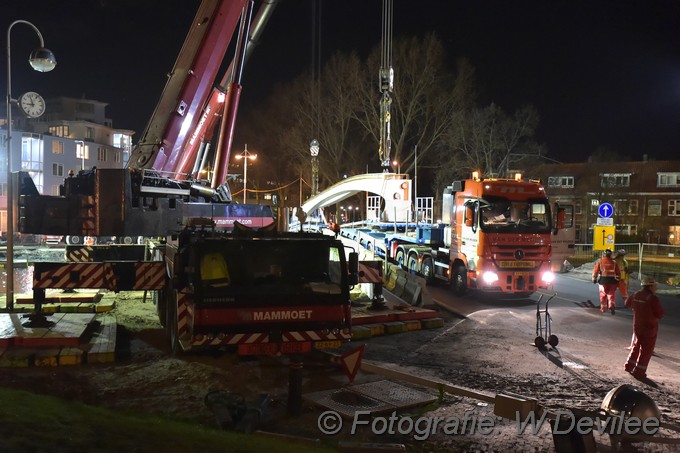 Mediaterplaatse brug liggers plaatsen valkbrug leiden 13032019 Image00004