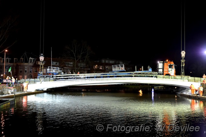 Mediaterplaatse brug liggers plaatsen valkbrug leiden 13032019 Image00008