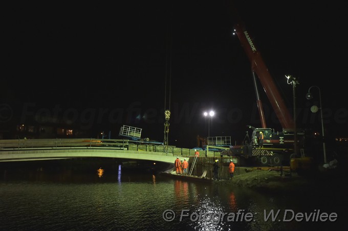 Mediaterplaatse brug liggers plaatsen valkbrug leiden 13032019 Image00009