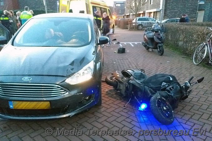 Mediaterplaatse ongeval auto scooter hoofddorp 14032019 Image00002